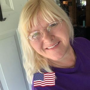 Meet your Posher, Kay